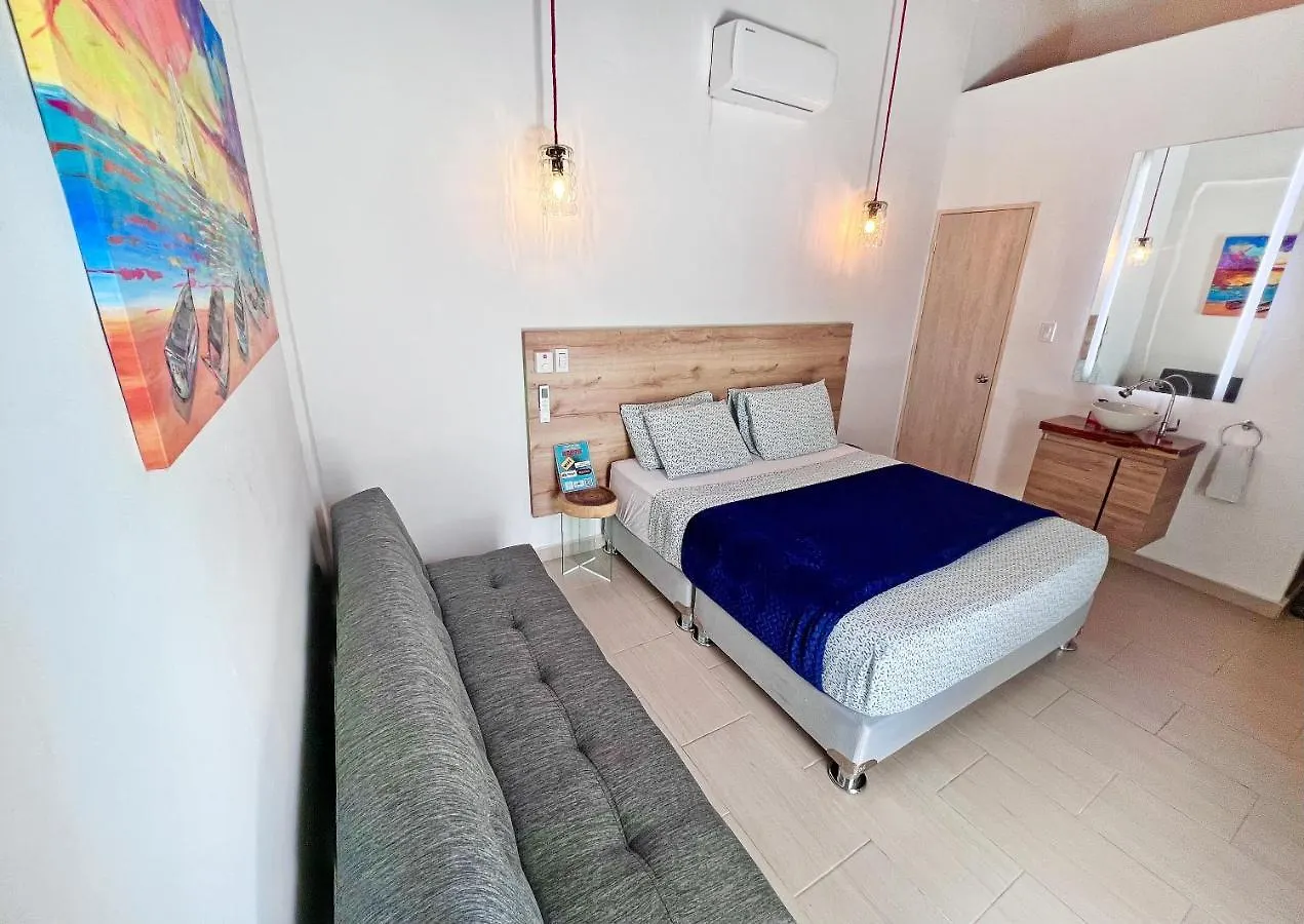 Comunidad Calle 13 Hotel Boutique Santa Marta